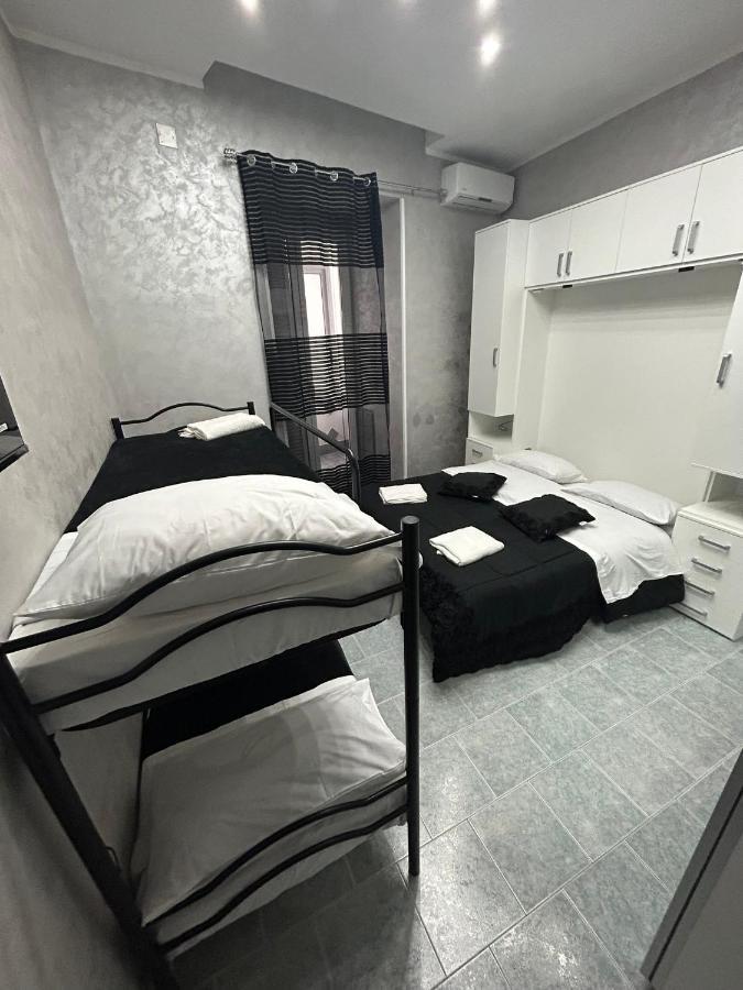 Apartamento Da Concettina House Nápoles Exterior foto